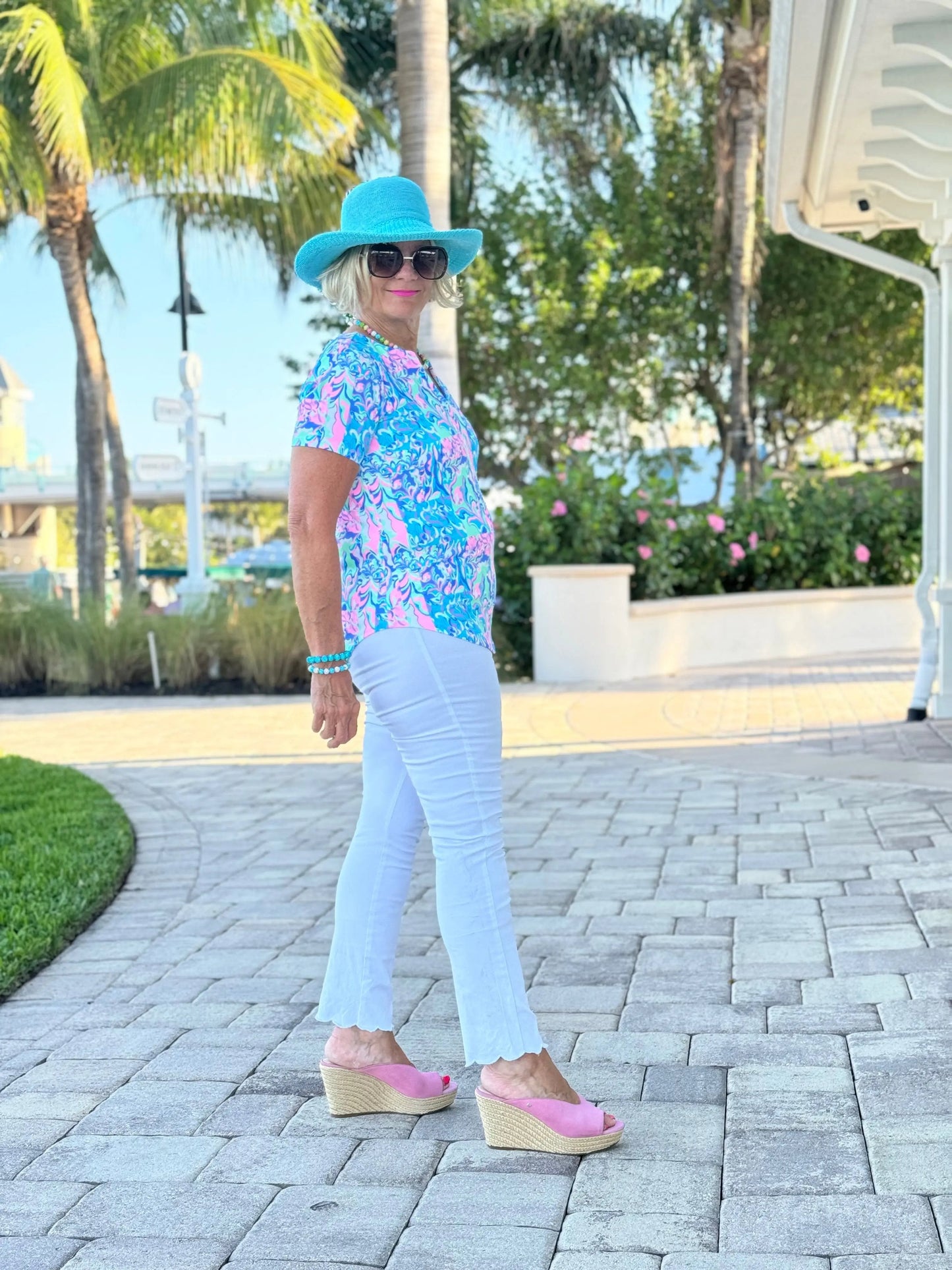 SPLASH OF PINK SHORT SLEEVE