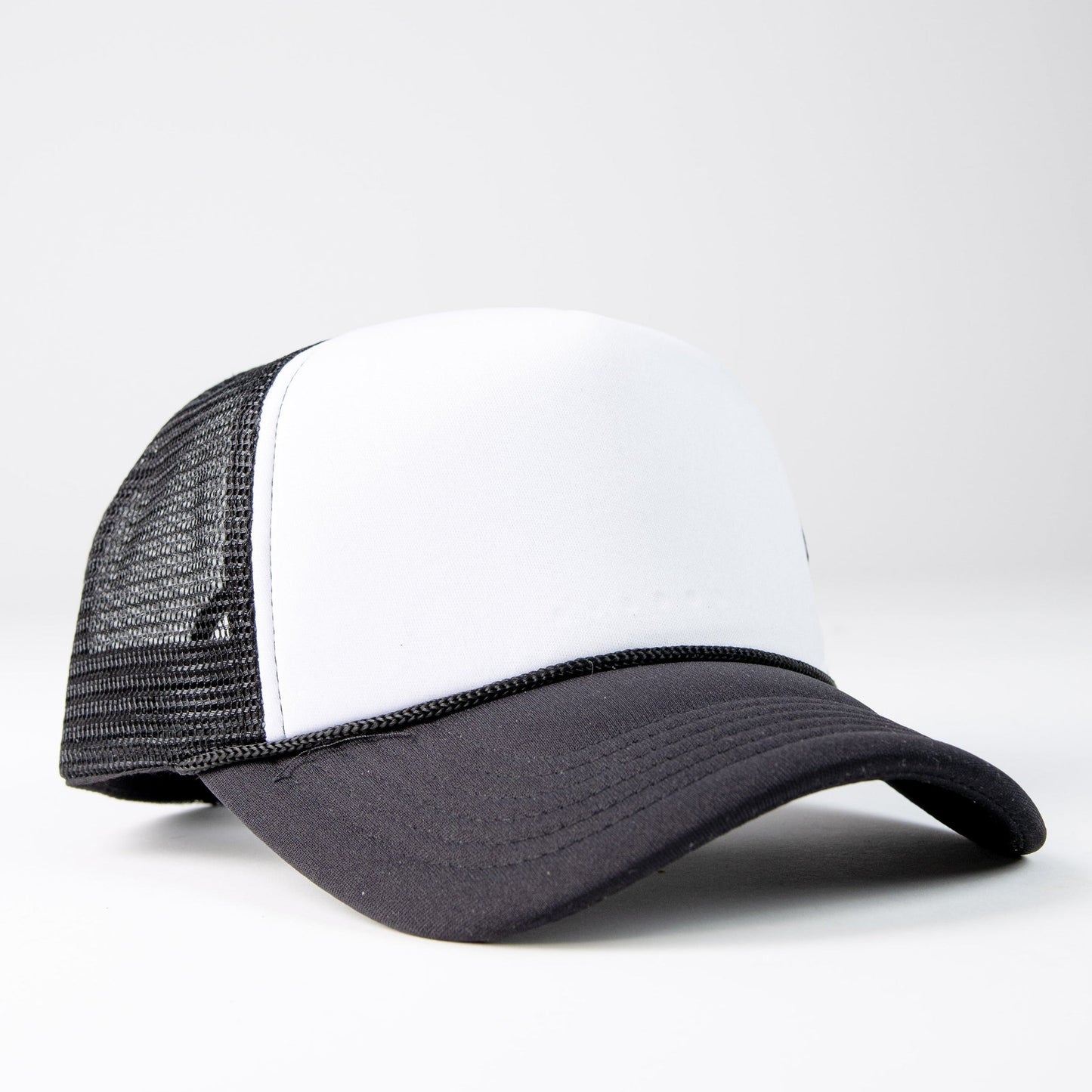 Black/white trucker hats