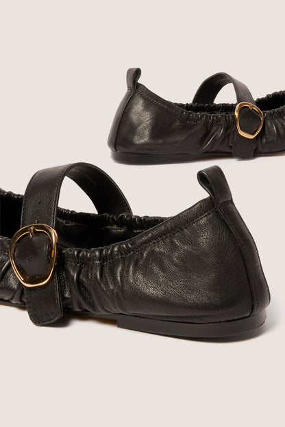 Caely Flat