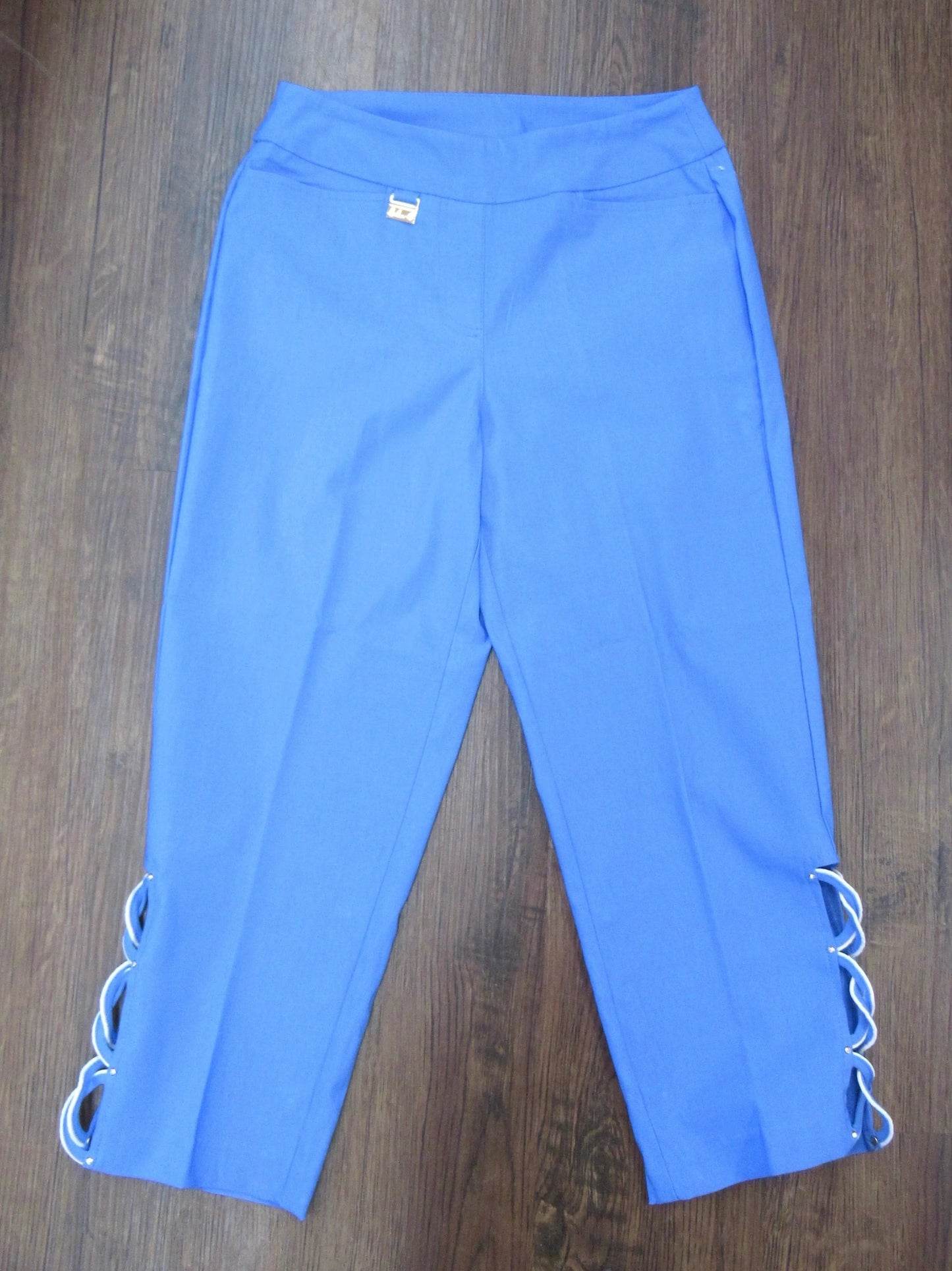 RHINESTONE PERRI CAPRI