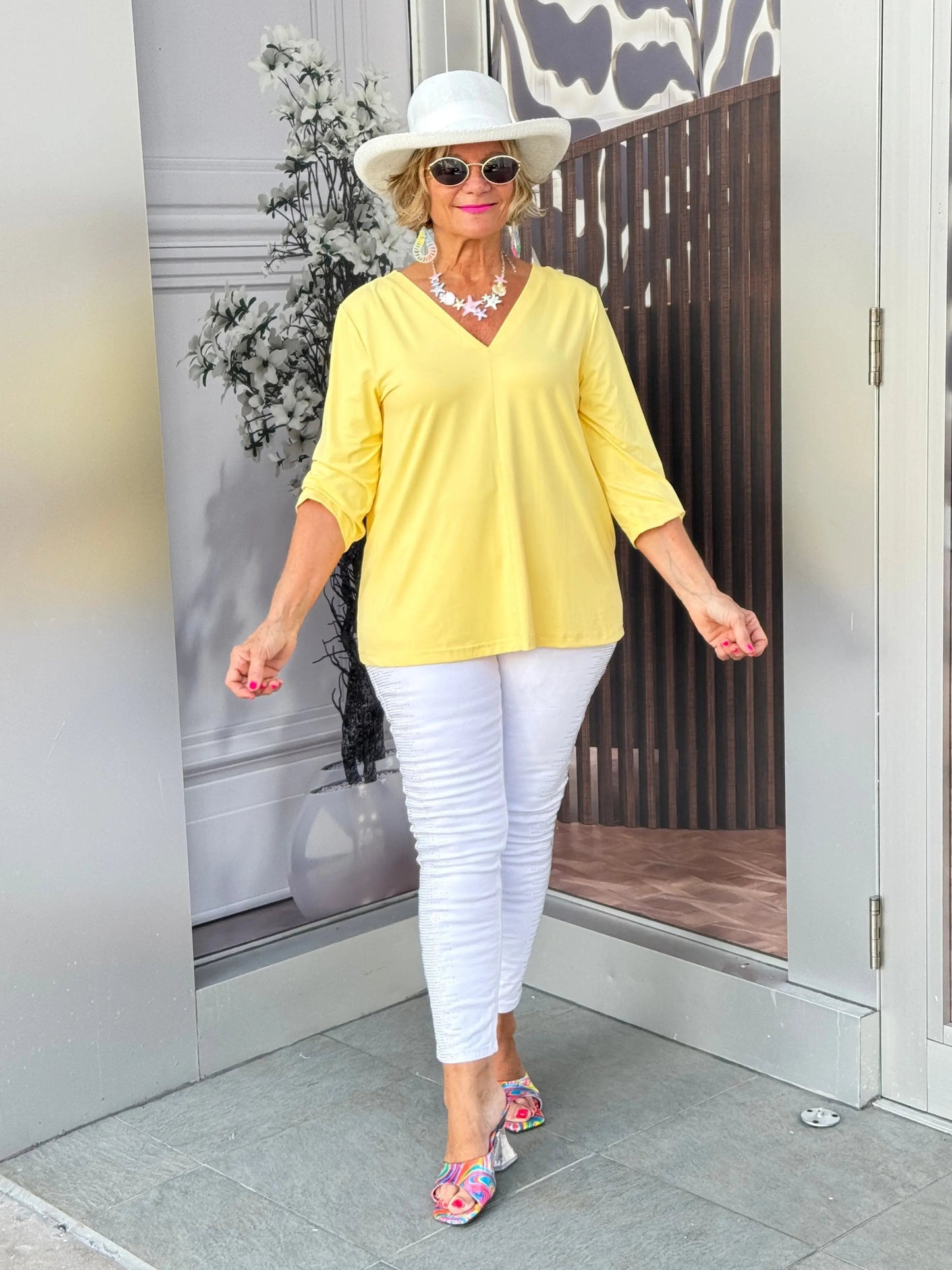 LULU-B YELLOW TAILORED V SLEEVE TOP