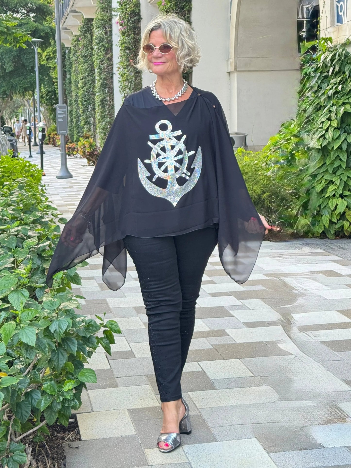 SWAROVSKI CRYSTAL BLACK ANCHOR STATEMENT TOP