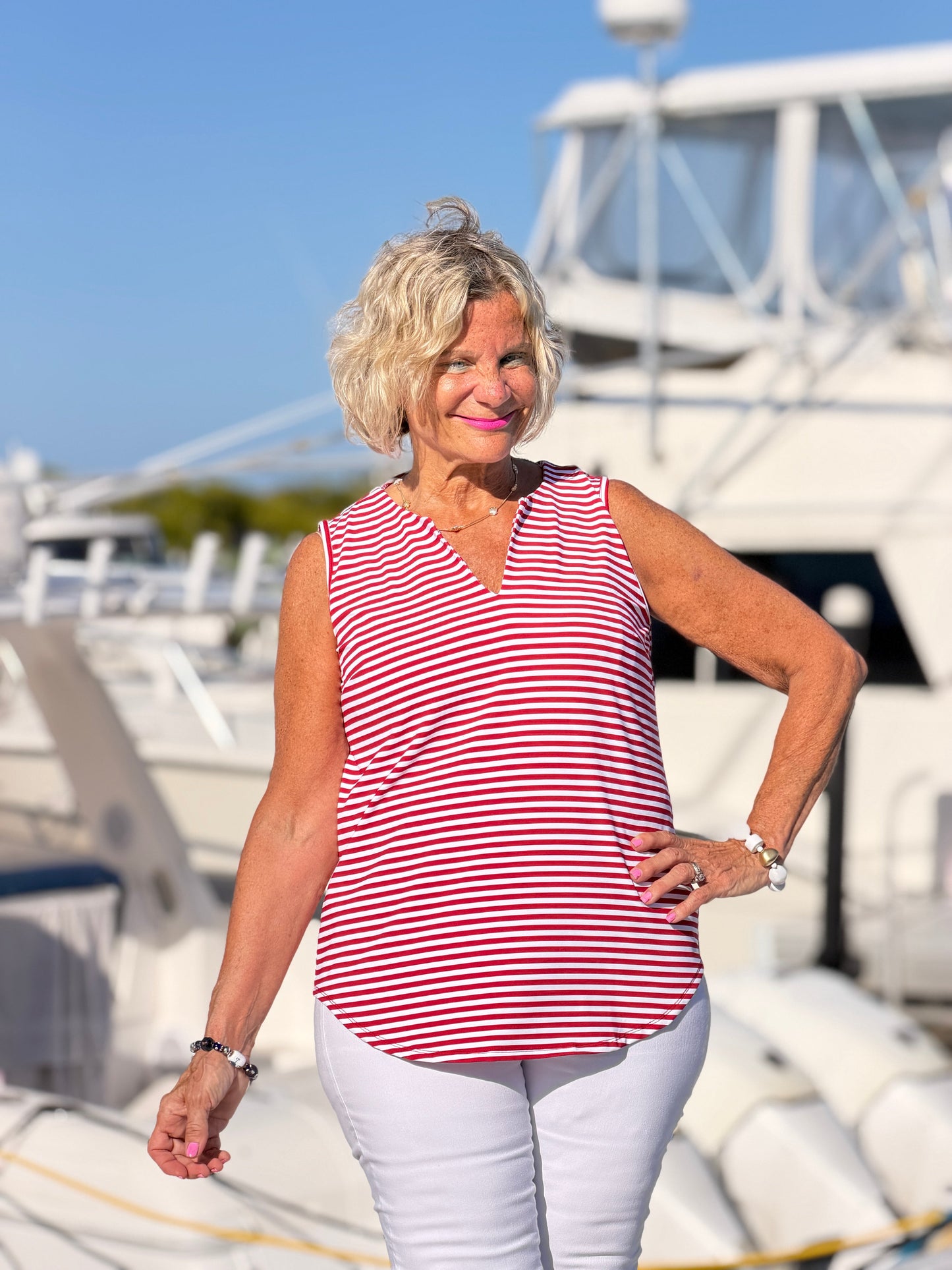 REGATTA RED STRIPED NOTCH TOP