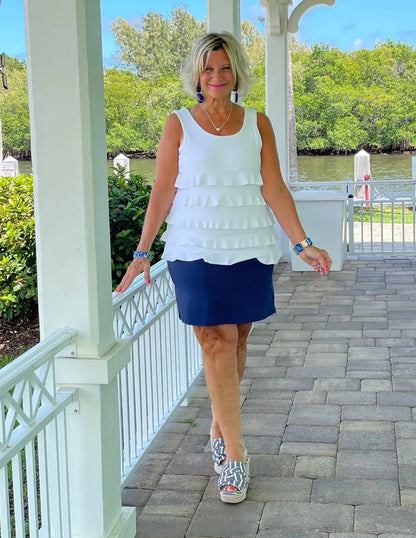 NAVY SKORT
