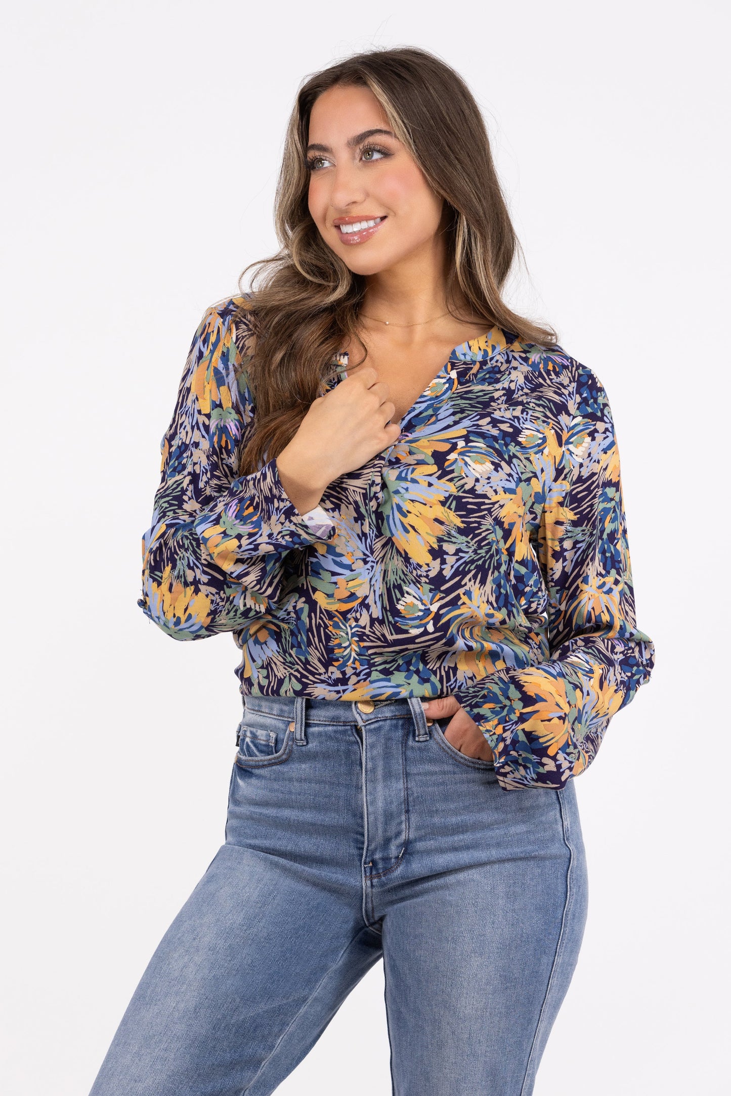 Sunday's Best Women's Floral Flowy Long Sleeve Top
