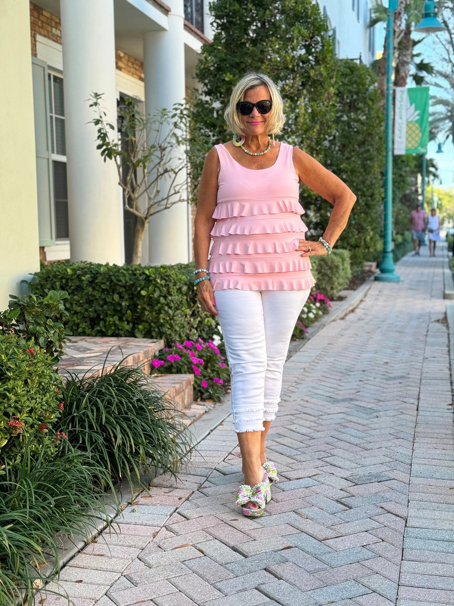 LULU-B WHITE FRINGE JEAN CAPRI