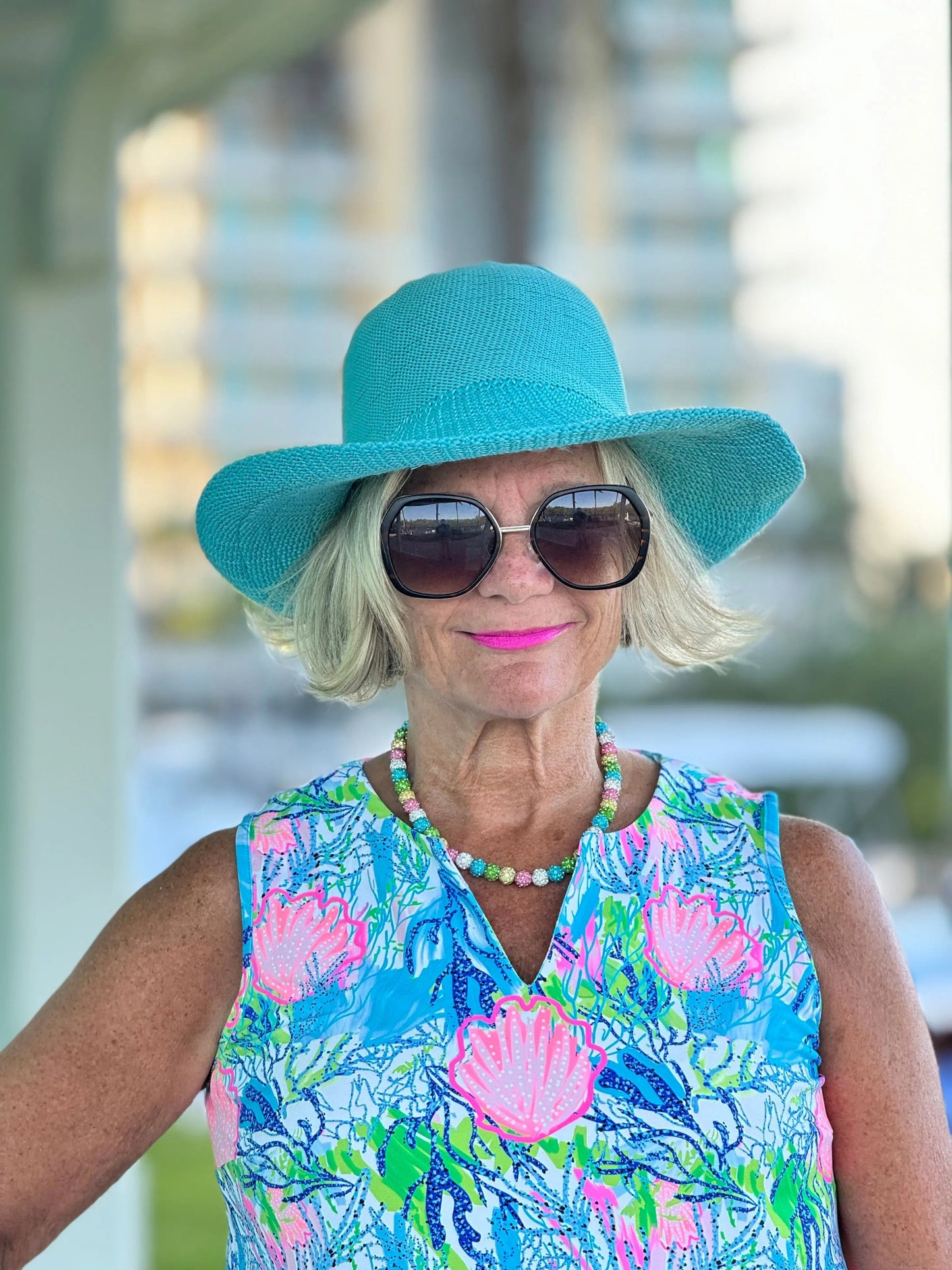 SEASHELL BEACH SLEEVELESS V