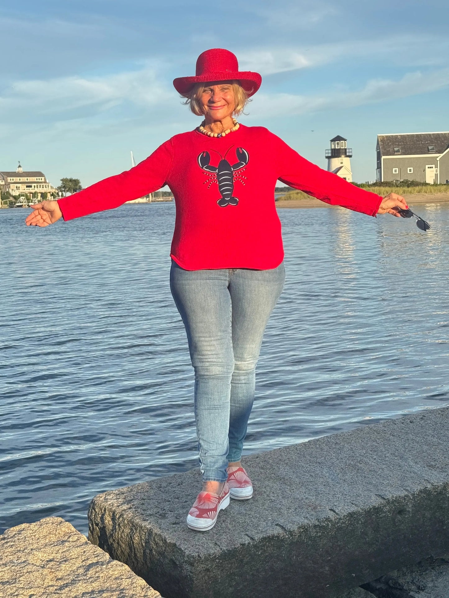 RED LOBSTER SWEATER