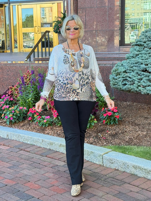 POHEART Beige Hearts V-Neck Knit Printed Sweater LOOWIE