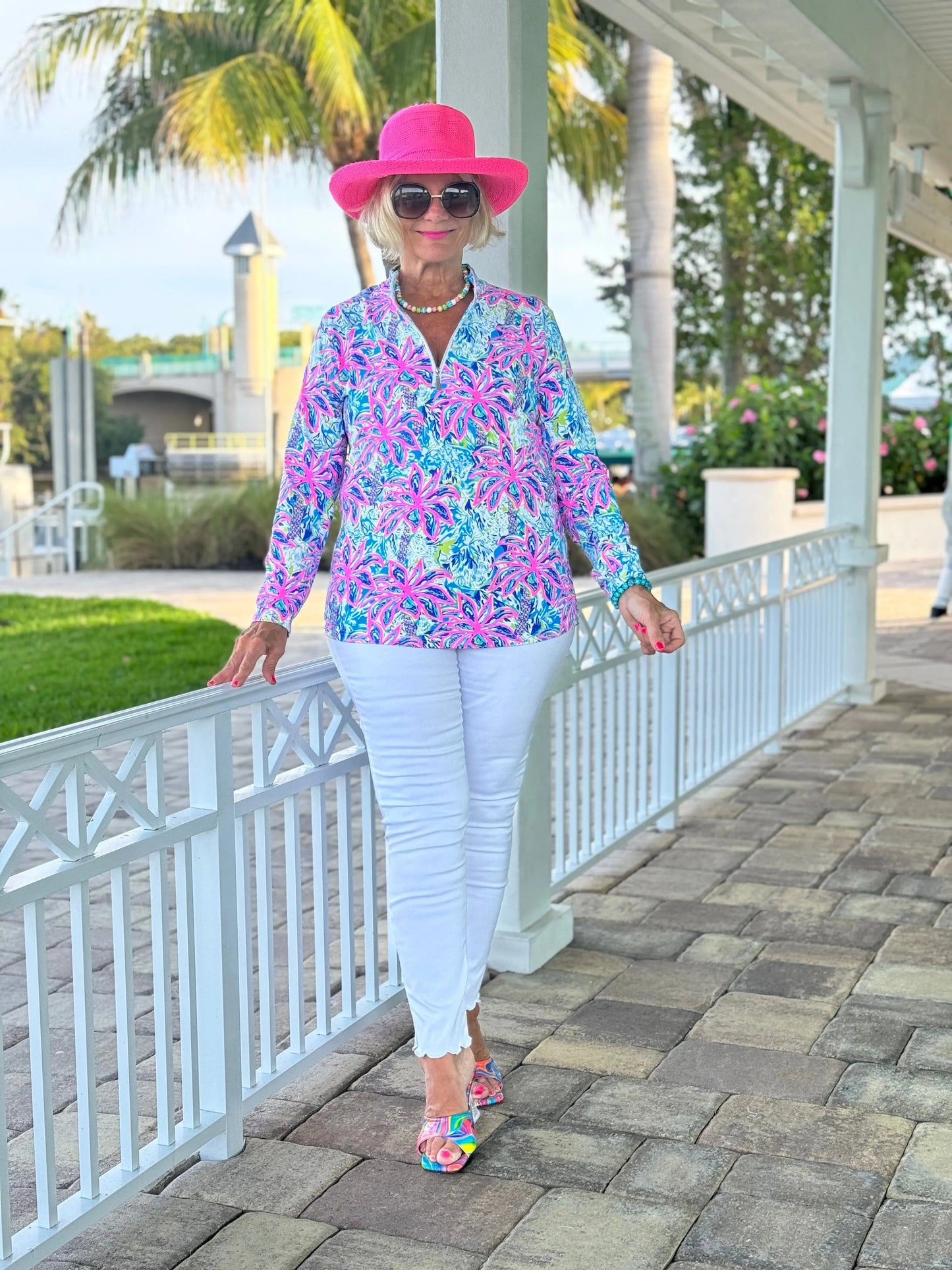 PINK PALM TREE ZIPPER TOP