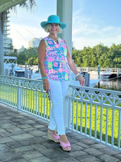 SANDY BEACH COLOR SLEEVELESS V NECK