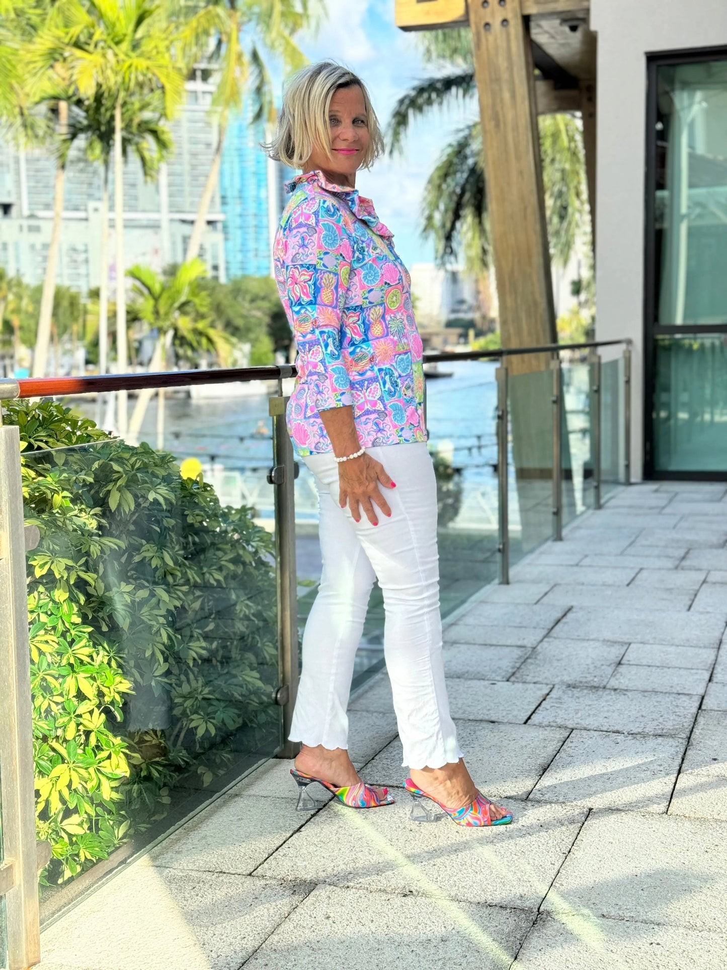 SANDY BEACH COLOR RUFFLE SLEEVE TOP