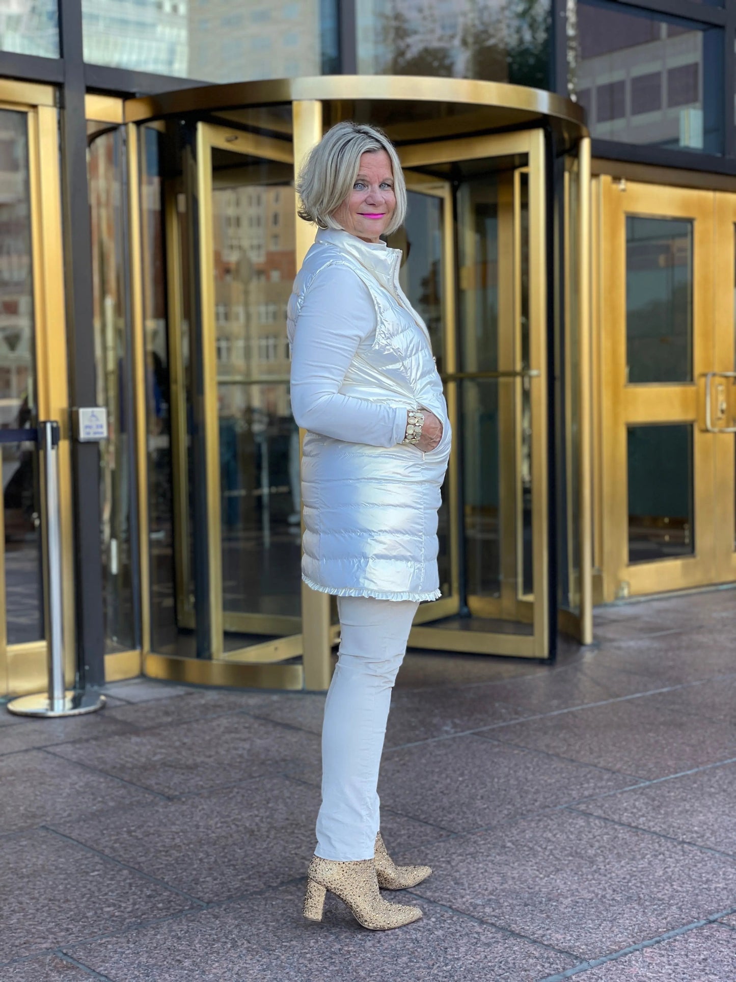 SNOW GOLD METALLIC PUFFER VEST