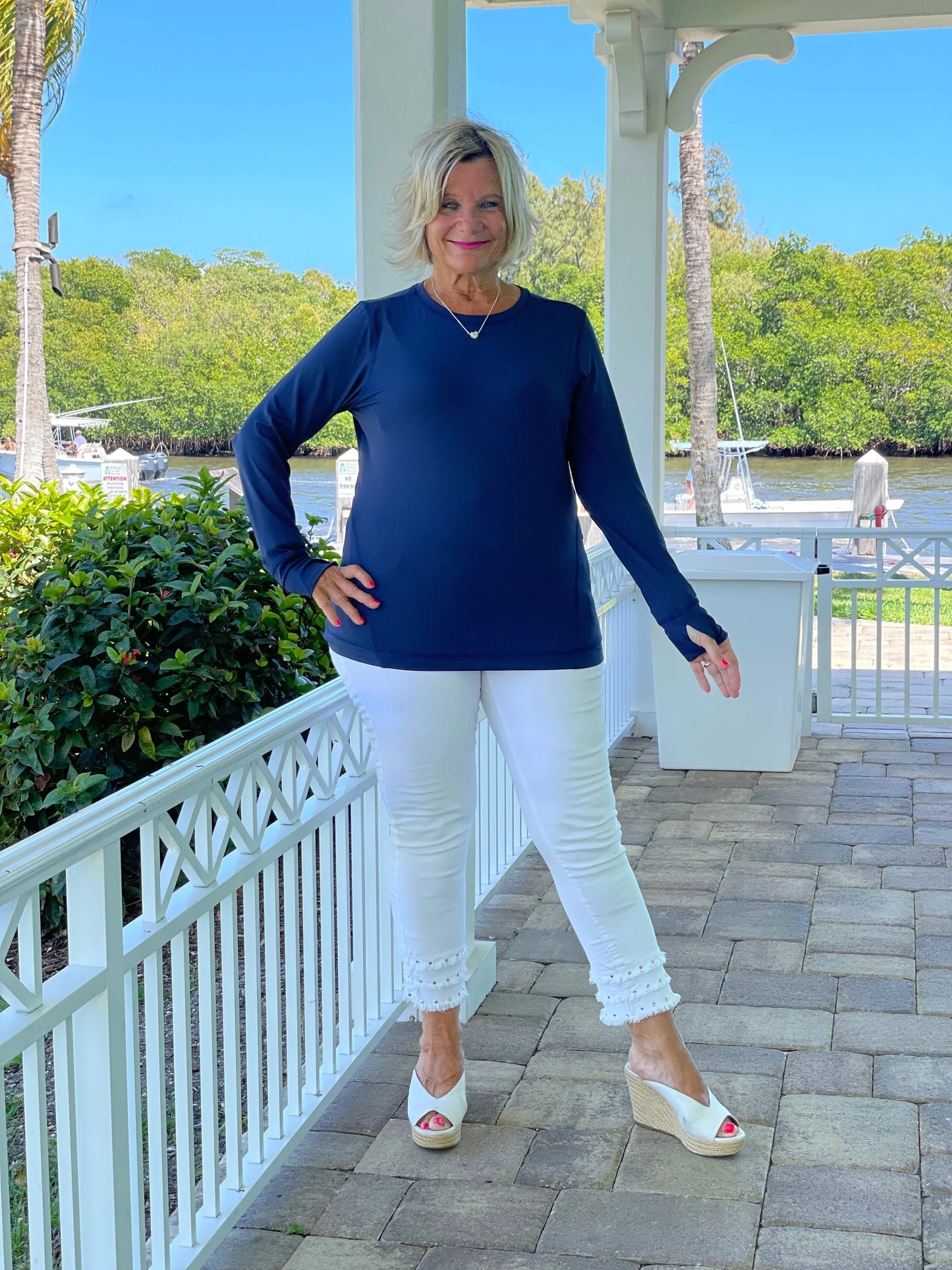 NAVY THUMB HOLE TOP
