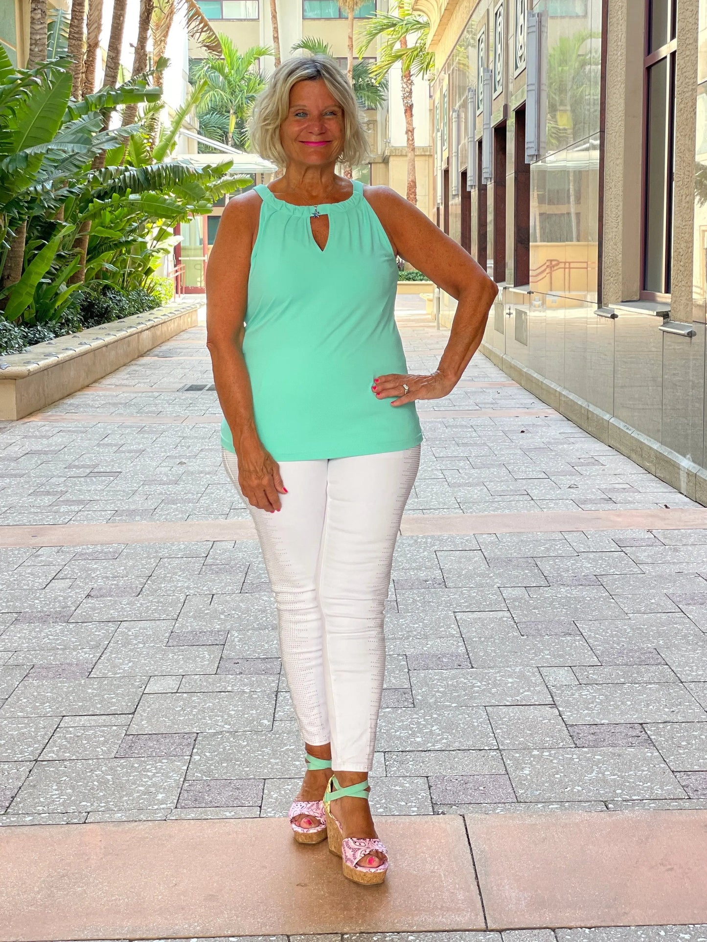 SEAFOAM GREEN KEYHOLE TOP FINAL SALE