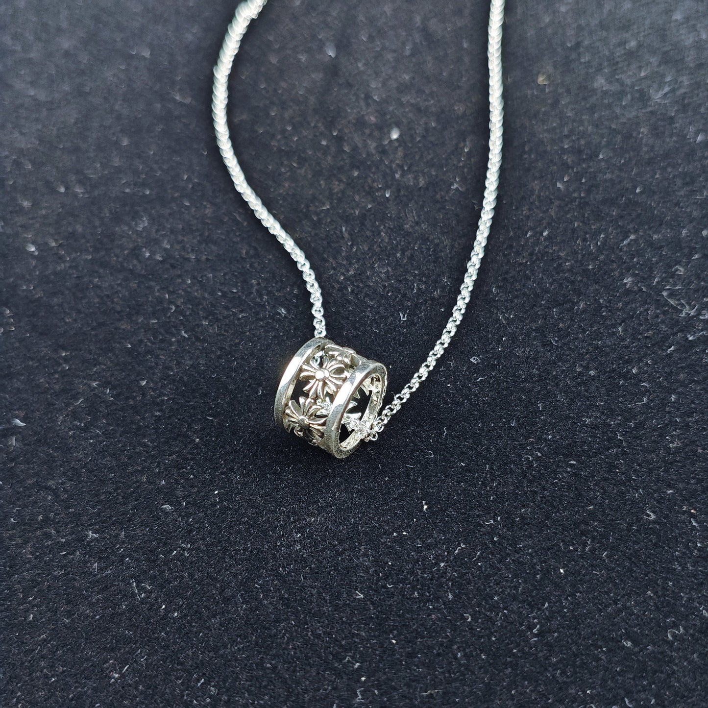 Chrome Hearts Necklace Thai Silver Circle Cross Pendant for Men and Women