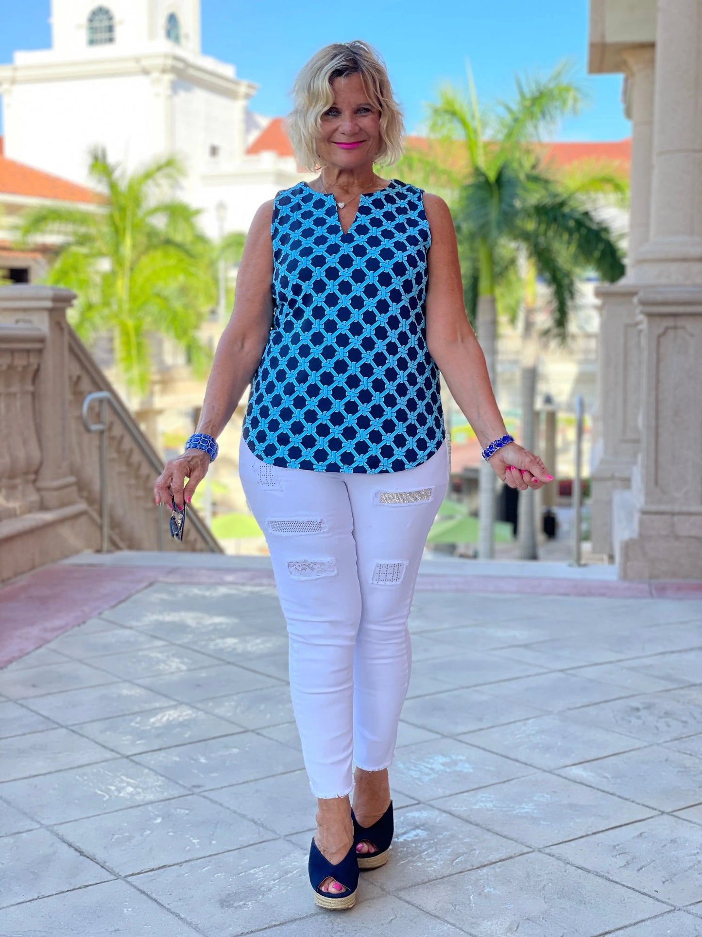 SEASIDE BLUE SLEEVELESS V NECK