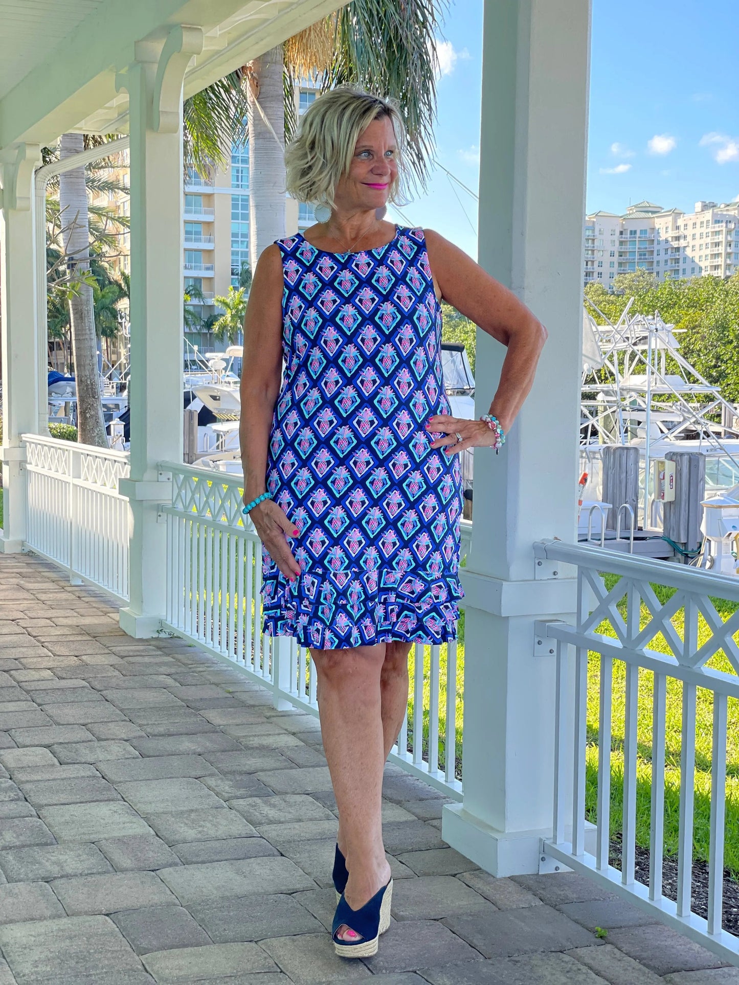 PINEAPPLE VACA SHIFT RUFFLE DRESS