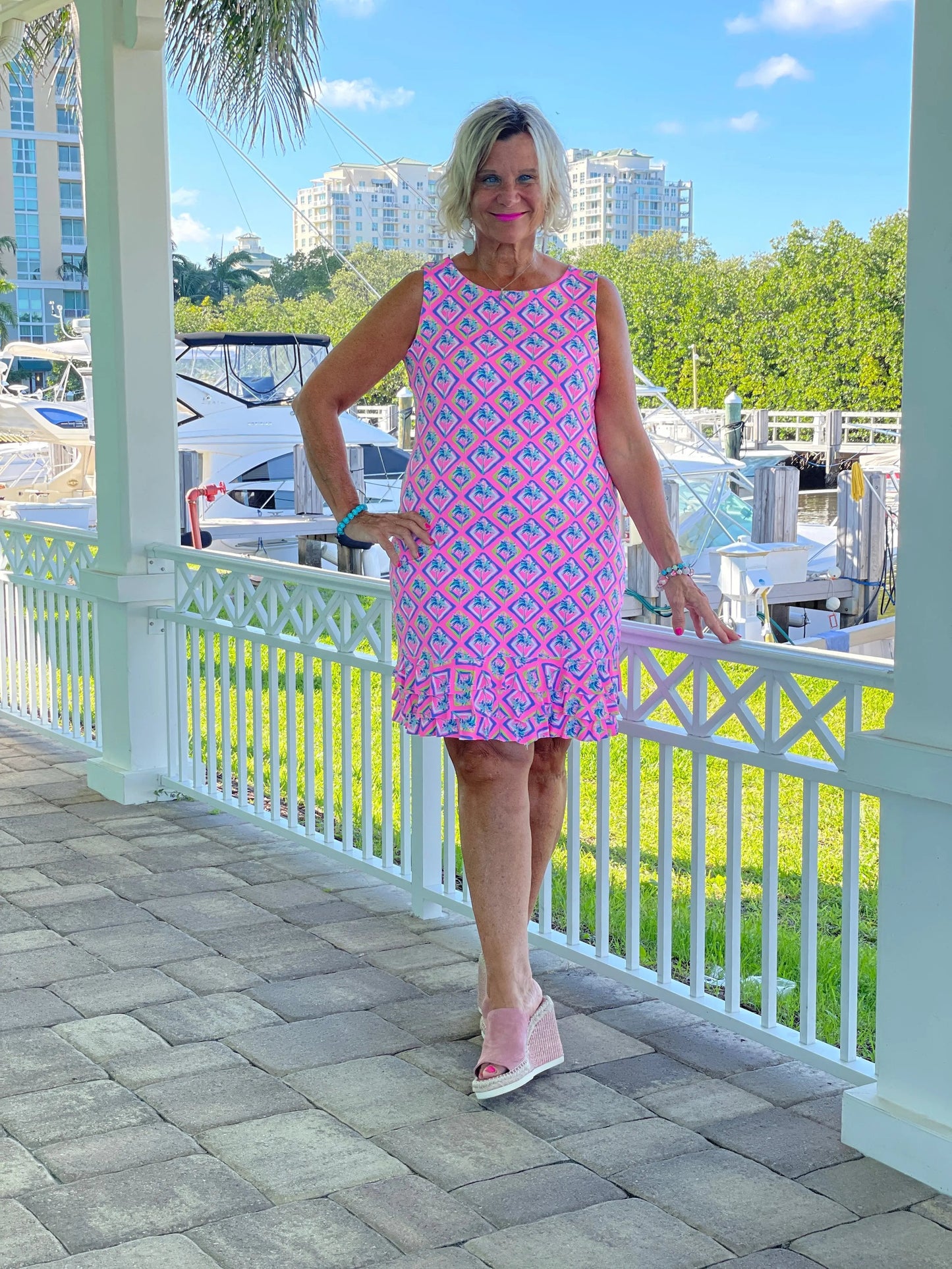 PALM TREE SIESTA SHIFT RUFFLE DRESS