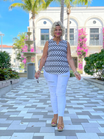 SANDBAR SLEEVELESS V NECK