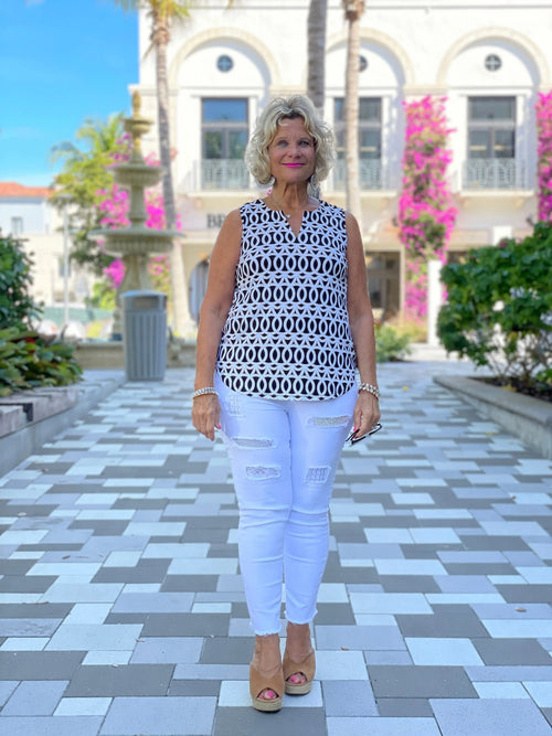 SANDBAR SLEEVELESS V NECK