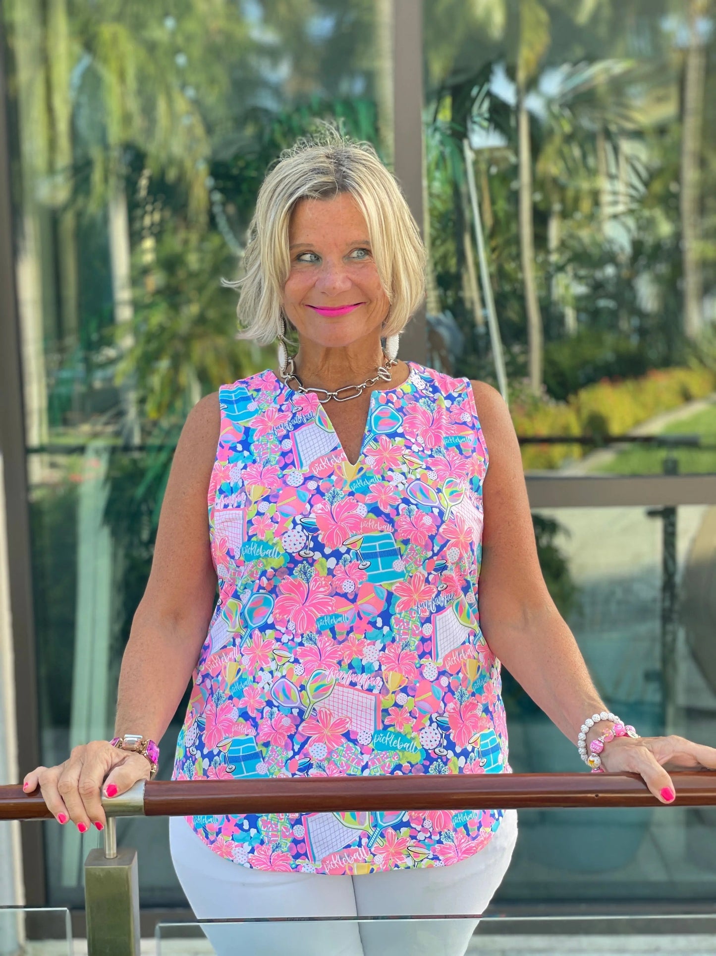PICKLEBALL SLEEVELESS V NECK