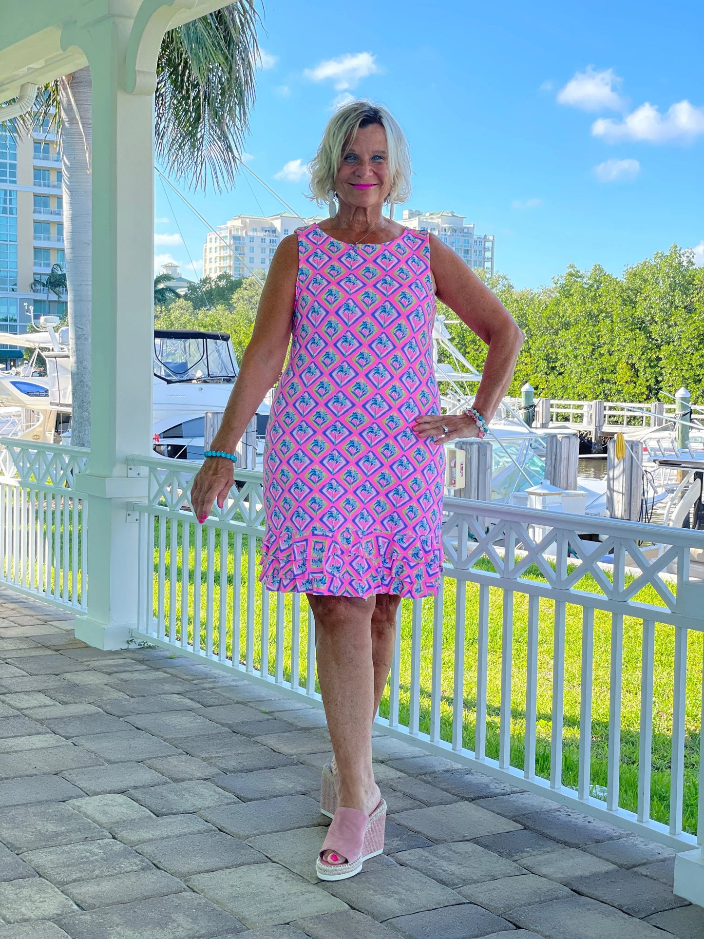 PALM TREE SIESTA SHIFT RUFFLE DRESS