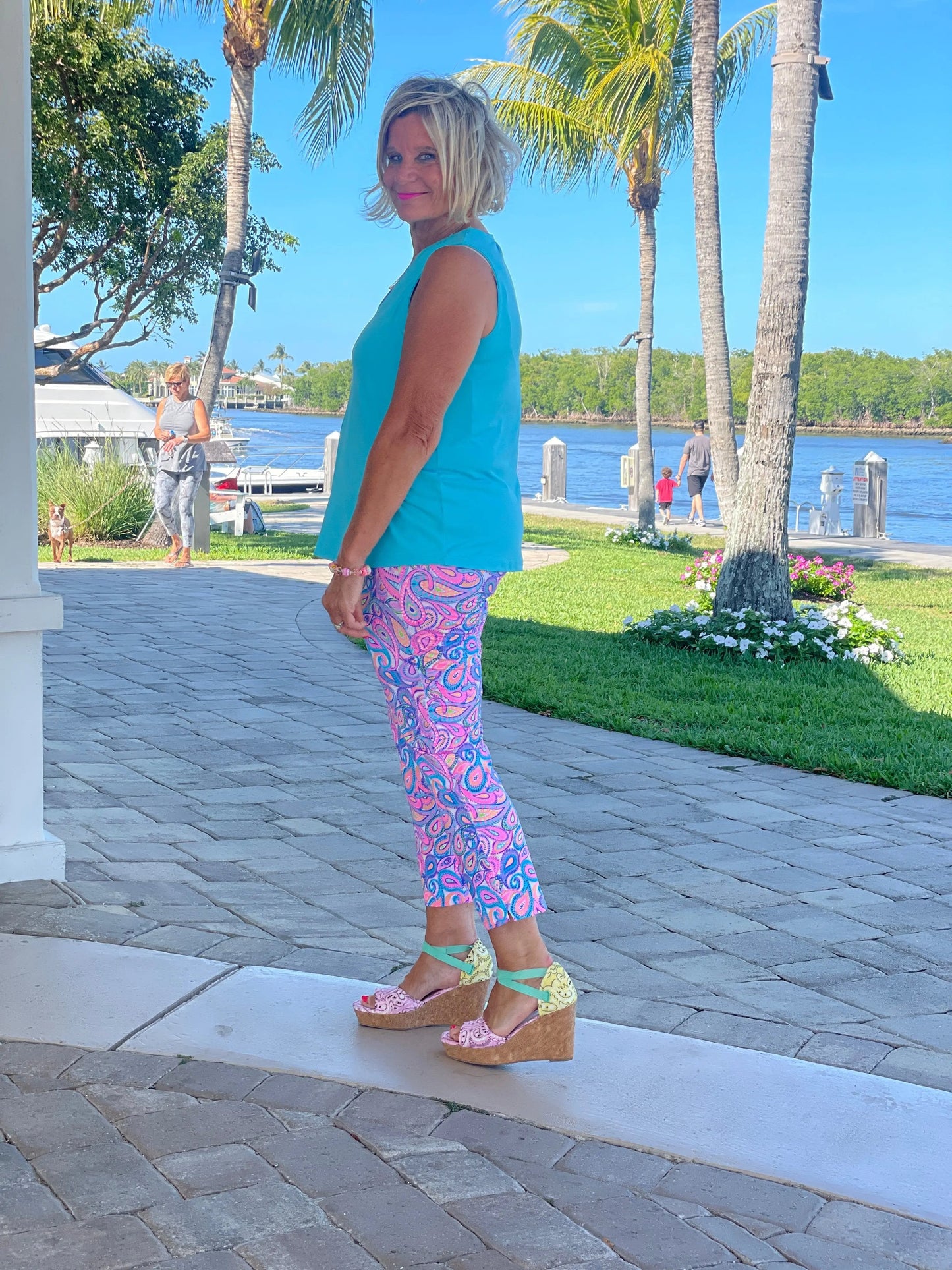 PAISLEY CAPRI