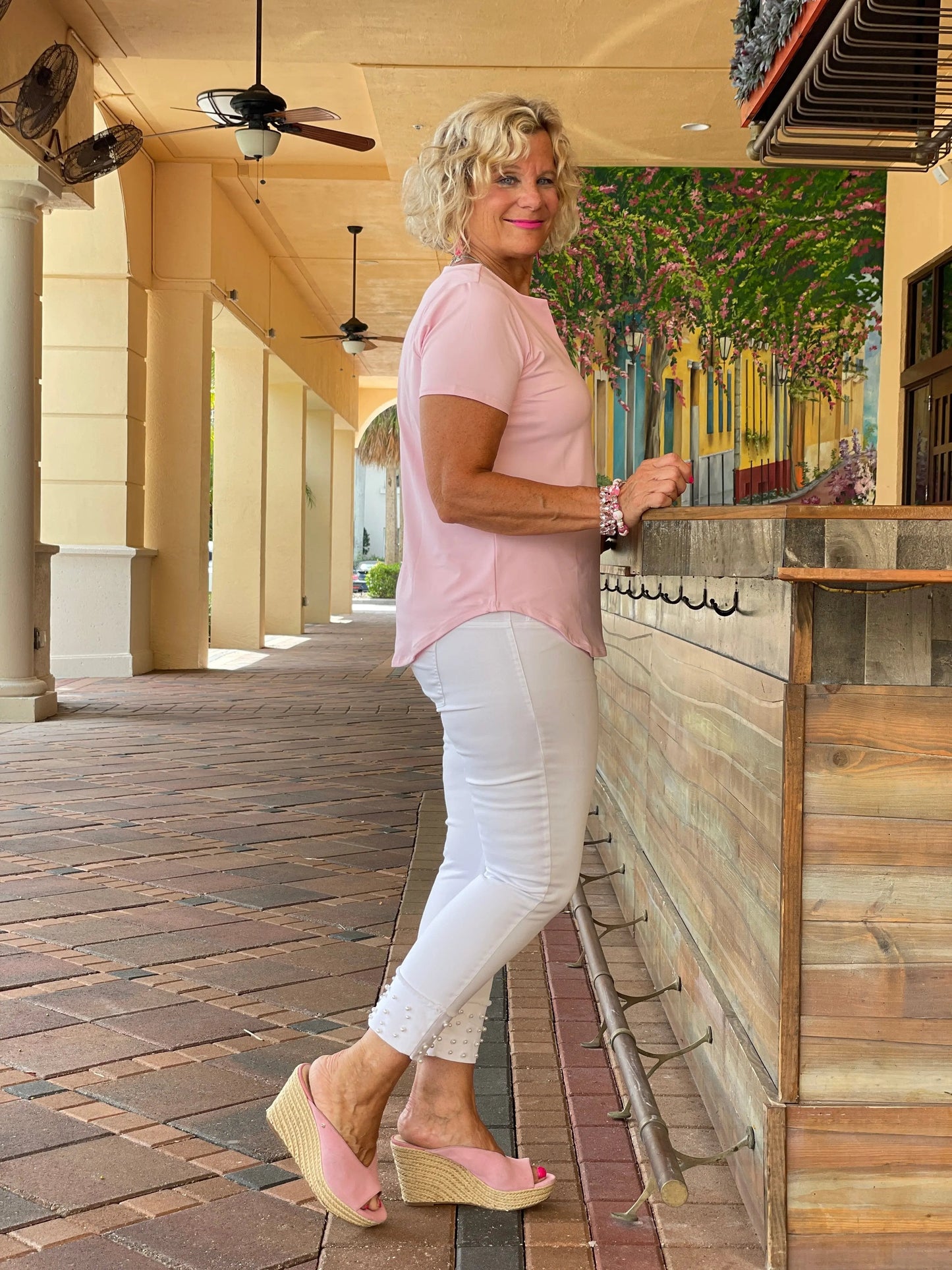 PALE PINK SHORT SLEEVE TOP