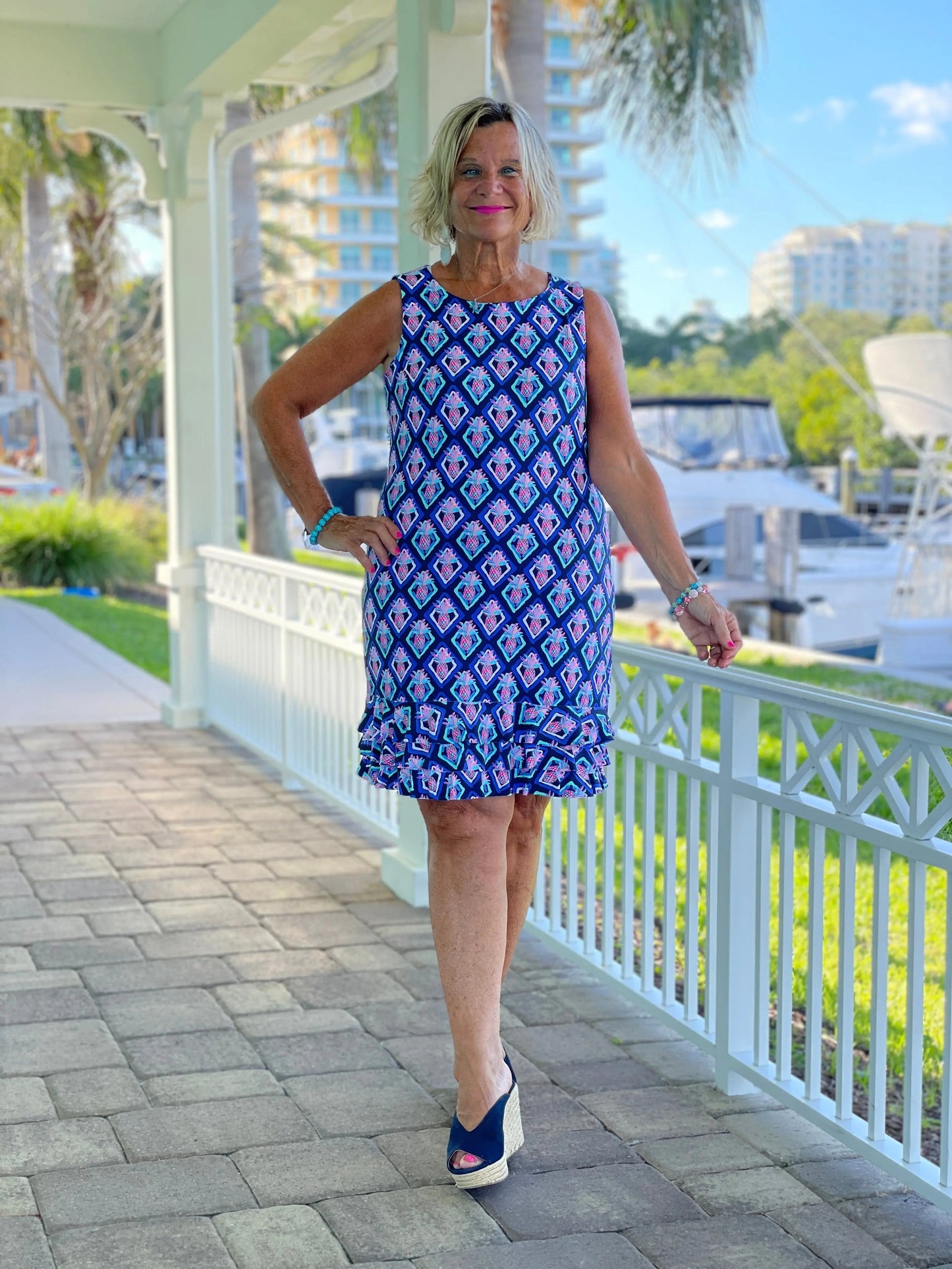 PINEAPPLE VACA SHIFT RUFFLE DRESS