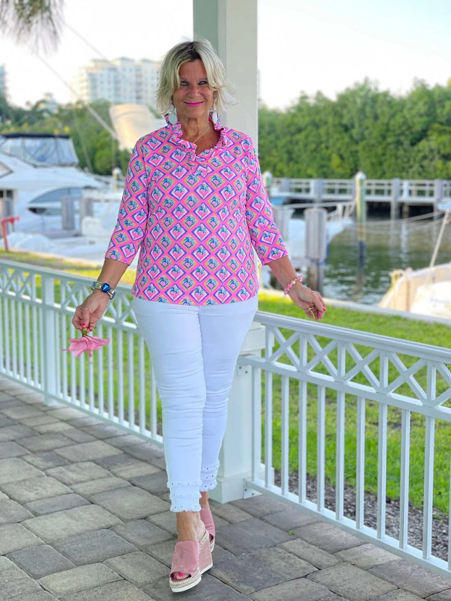 PALM TREE SIESTA RUFFLE TOP