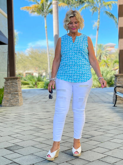 OCEAN MILE SLEEVELESS V NECK