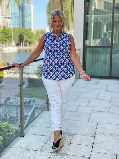PINEAPPLE VACA SLEEVELESS V NECK