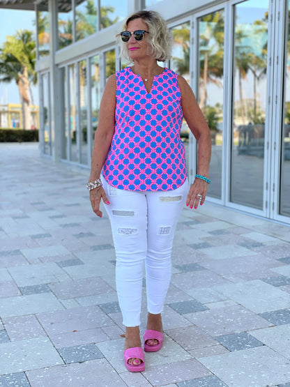 PINK SPADE SLEEVELESS V NECK