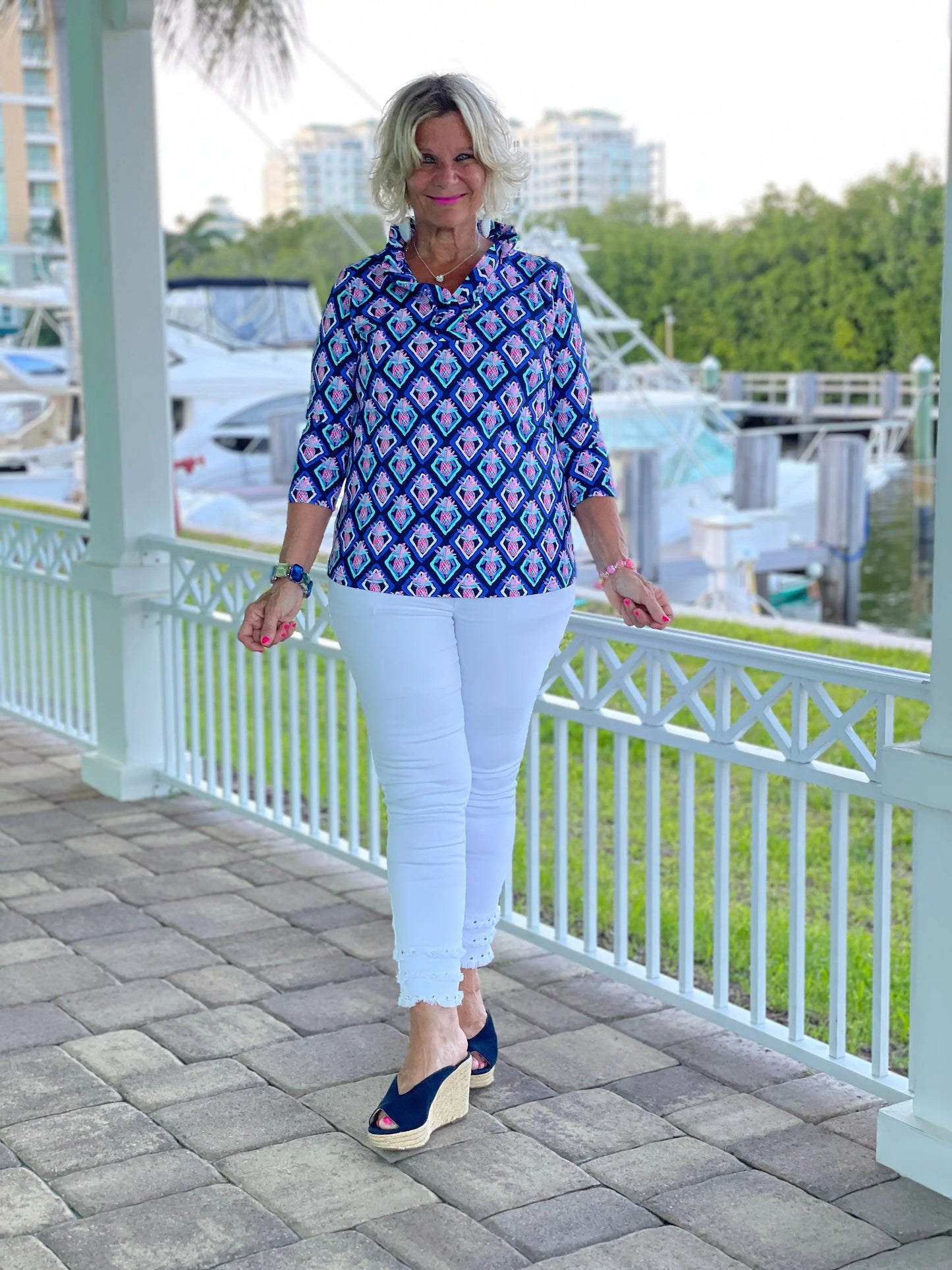 PINEAPPLE VACA RUFFLE TOP