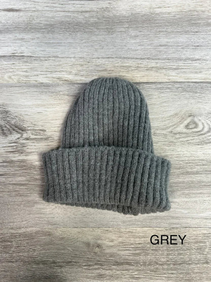 Mountainside Adventures Women's Knit Beanie