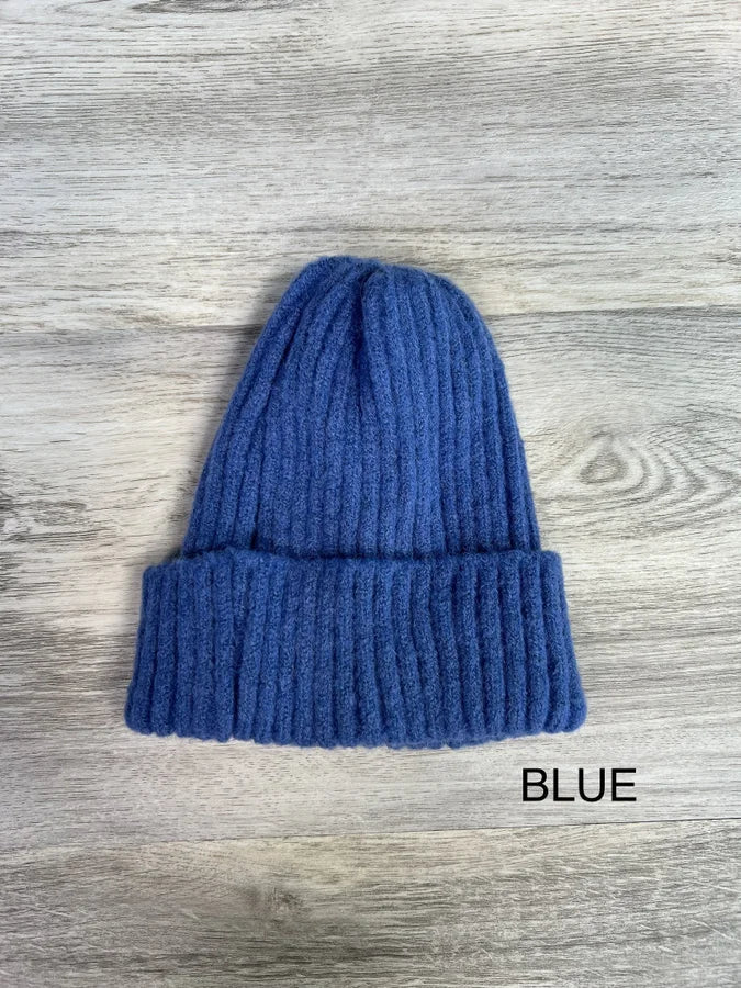 Mountainside Adventures Women's Knit Beanie