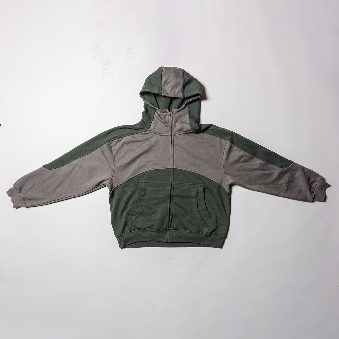 Grey/Green Zip up Size M